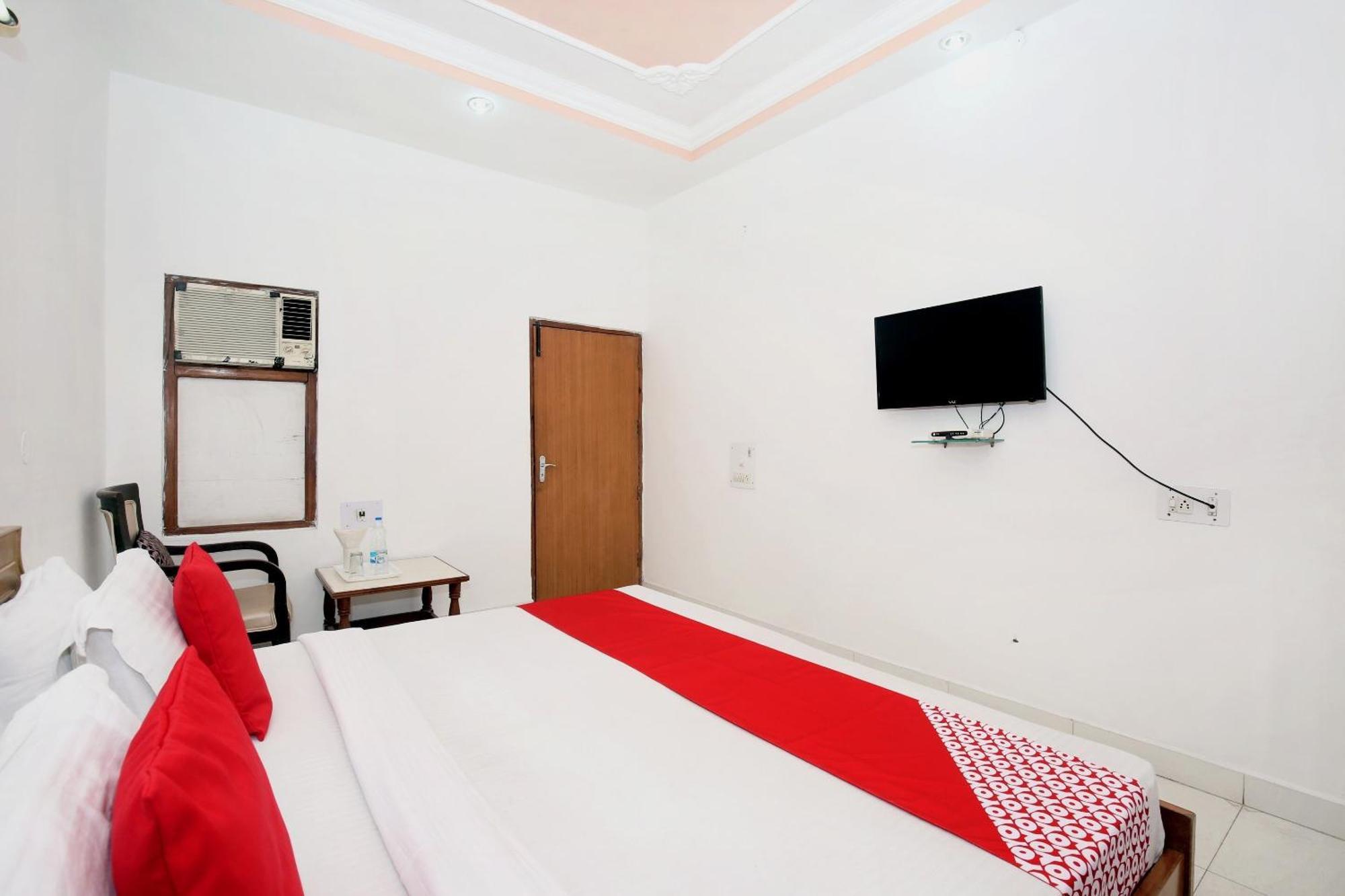 Hotel O Queensland 암리차르 외부 사진