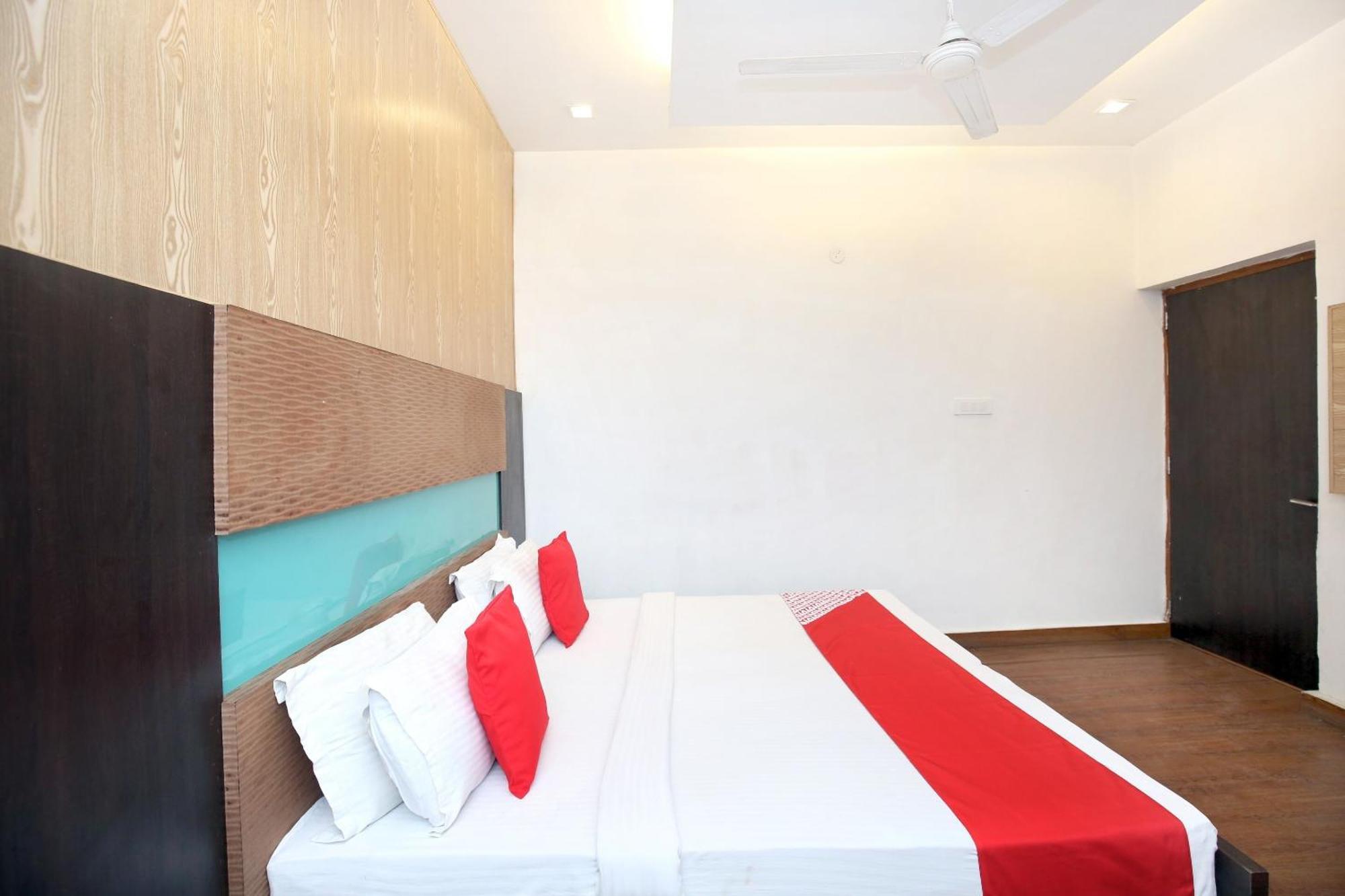 Hotel O Queensland 암리차르 외부 사진