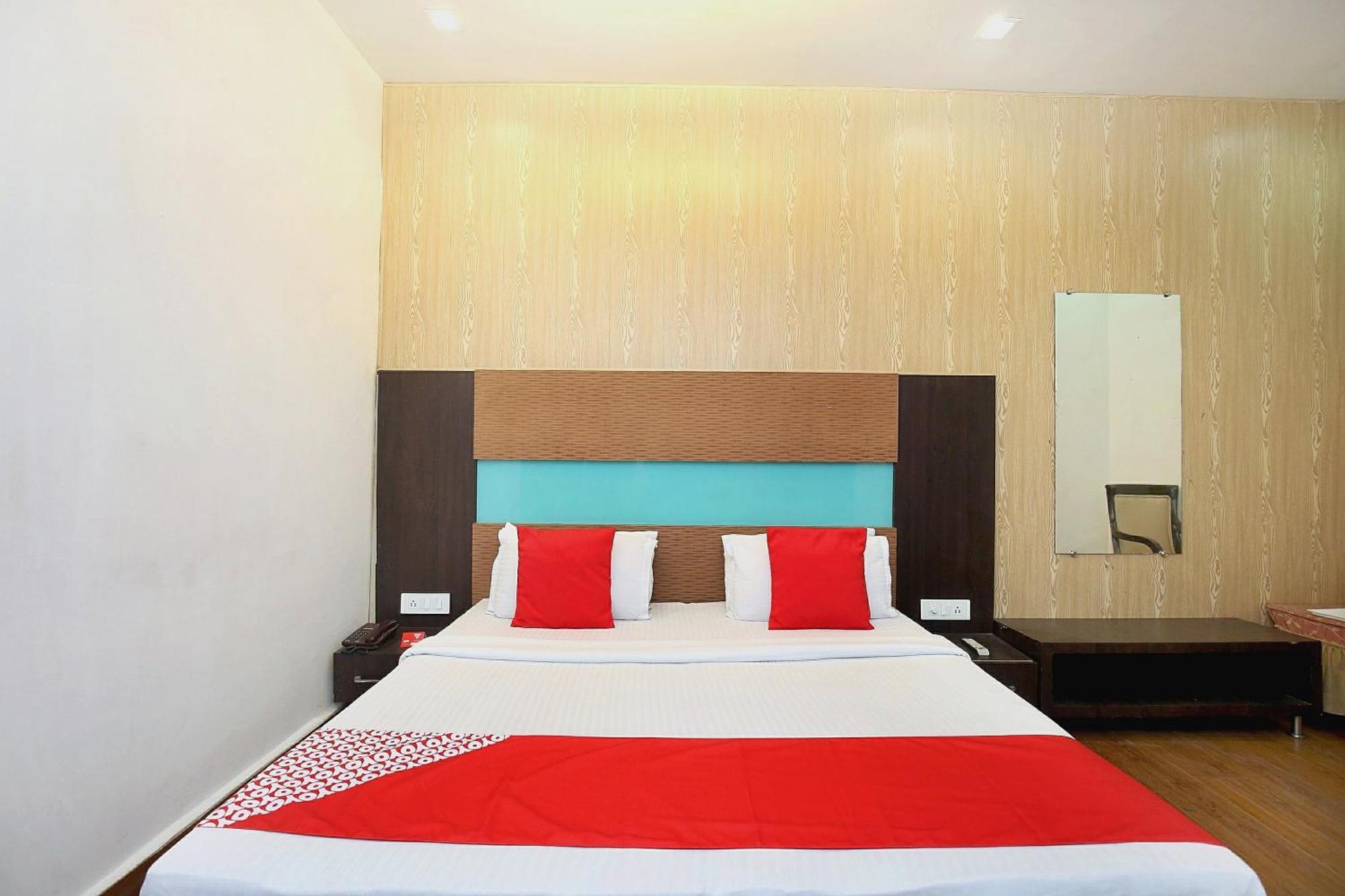Hotel O Queensland 암리차르 외부 사진