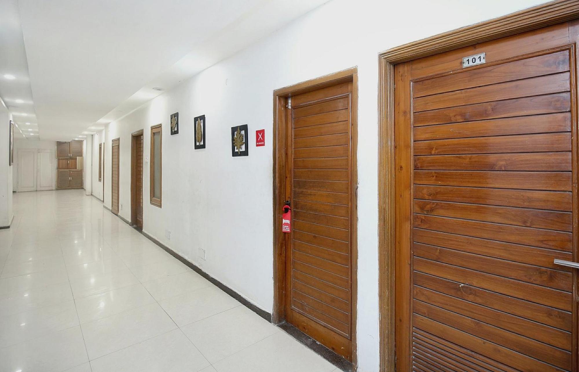 Hotel O Queensland 암리차르 외부 사진