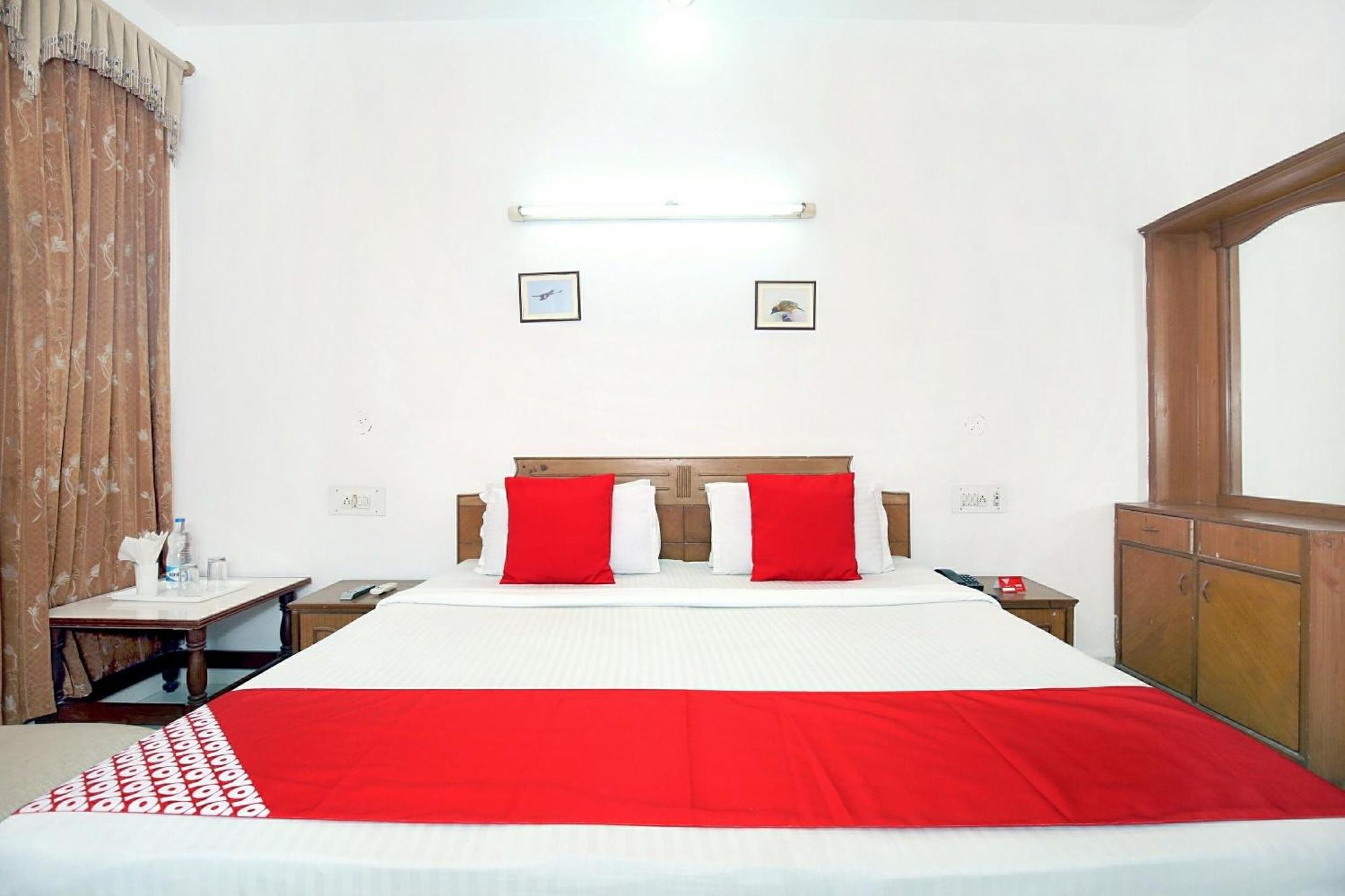 Hotel O Queensland 암리차르 외부 사진